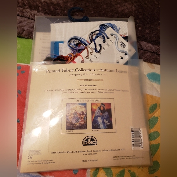 Indian, PRINTED FABRIC COUNTED CROSS STITCH KIT "Autumb Leaves" - Picture 8 of 12